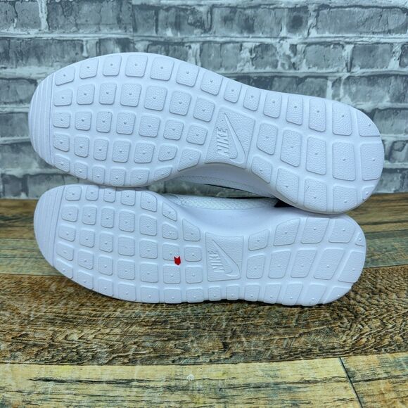 Nike Roshe One Triple White Lilo Stich Custom 511881-112 Mens Size 8 New - Picture 8 of 8